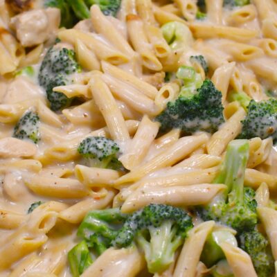 CHICKEN BROCCOLI & ZITI ALFREDO